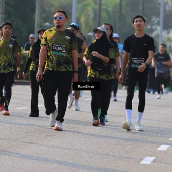 Runner Photo 7000807