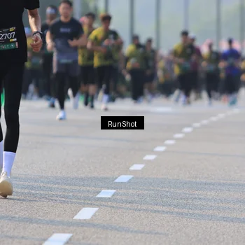 Runner Photo 7000815