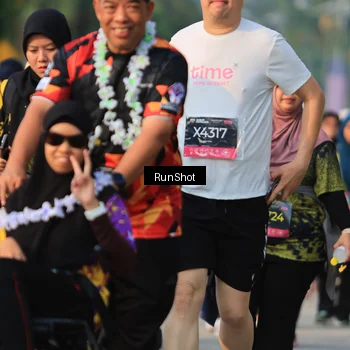 Runner Photo 7000833