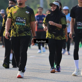 Runner Photo 7000836