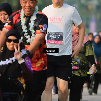 Runner Photo 7000844