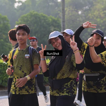 Runner Photo 7000859