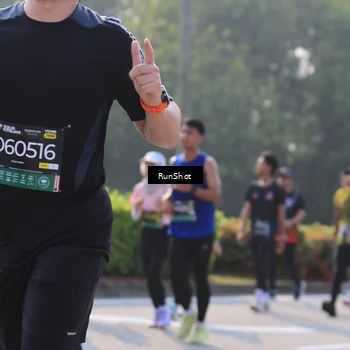Runner Photo 7000893