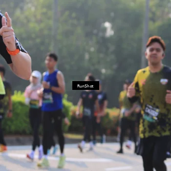 Runner Photo 7000894