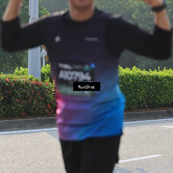 Runner Photo 7000895