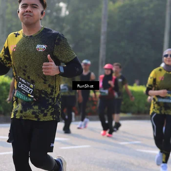 Runner Photo 7000899