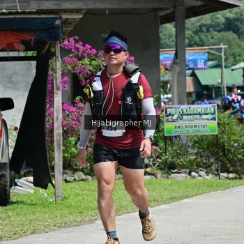 Runner Photo 70009