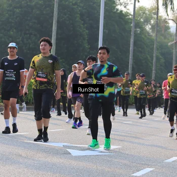 Runner Photo 7000913