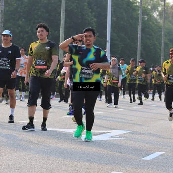 Runner Photo 7000919