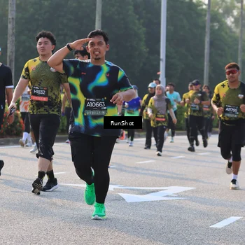 Runner Photo 7000936