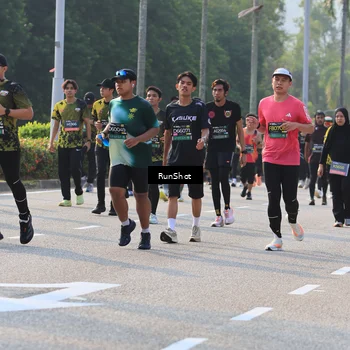 Runner Photo 7000940
