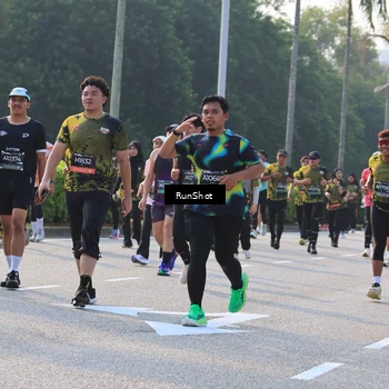 Runner Photo 7000942