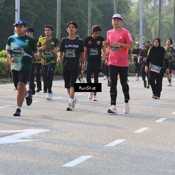 Runner Photo 7000943