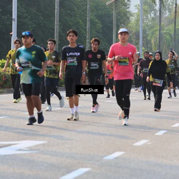 Runner Photo 7000946