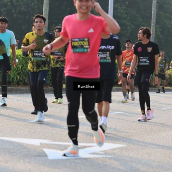 Runner Photo 7000951
