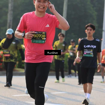 Runner Photo 7000953