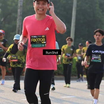 Runner Photo 7000957