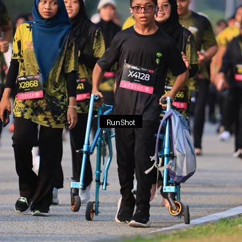 Runner Photo 7000958