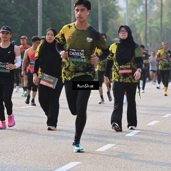 Runner Photo 7000975