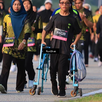 Runner Photo 7000977