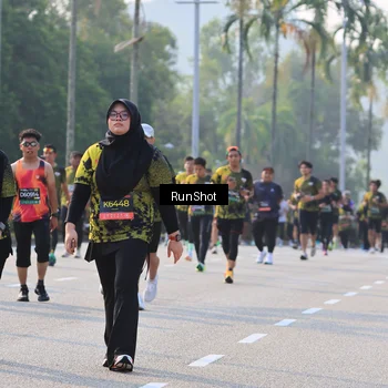 Runner Photo 7000990
