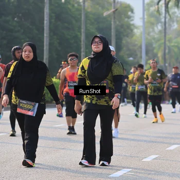 Runner Photo 7000994