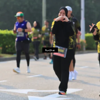 Runner Photo 7001004