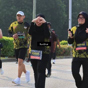 Runner Photo 7001008