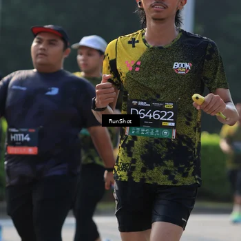 Runner Photo 7001062