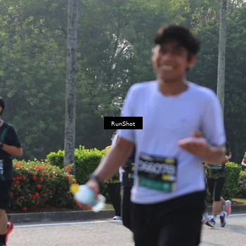 Runner Photo 7001089