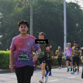 Runner Photo 7001098