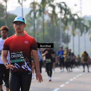 Runner Photo 7001109