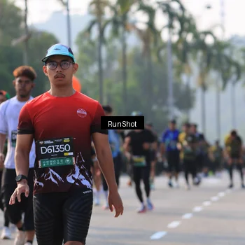 Runner Photo 7001111