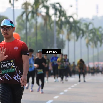 Runner Photo 7001114
