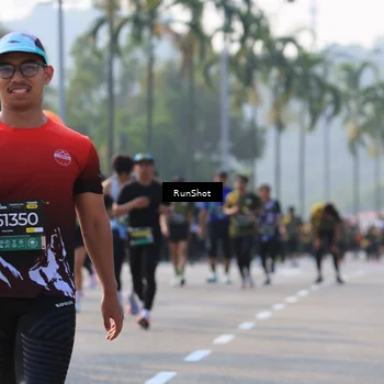 Runner Photo 7001124