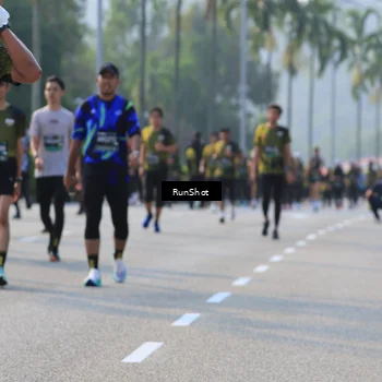 Runner Photo 7001180
