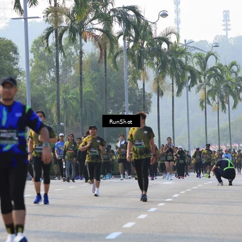 Runner Photo 7001190