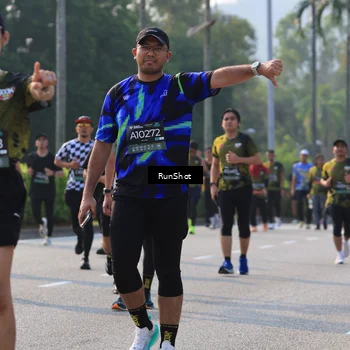 Runner Photo 7001195