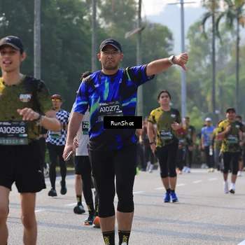 Runner Photo 7001198