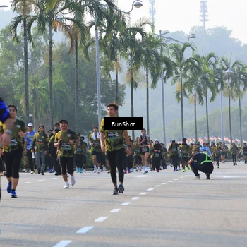 Runner Photo 7001200