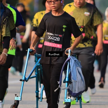 Runner Photo 7001206