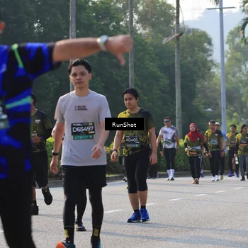 Runner Photo 7001207