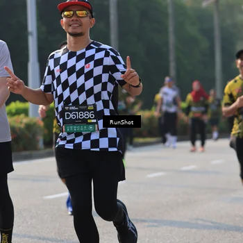 Runner Photo 7001232