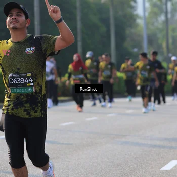 Runner Photo 7001238