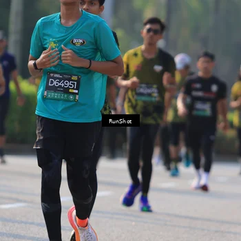 Runner Photo 7001708