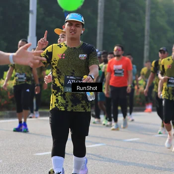 Runner Photo 7002701