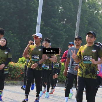 Runner Photo 7002941