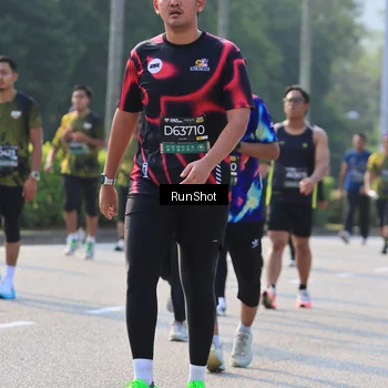 Runner Photo 7002980
