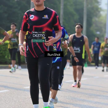 Runner Photo 7002981