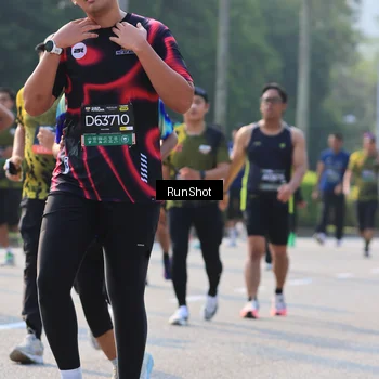 Runner Photo 7003026